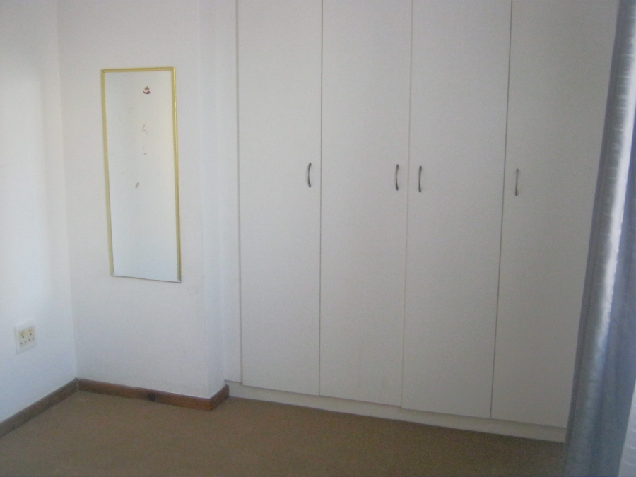 To Let 2 Bedroom Property for Rent in Guldenland Western Cape